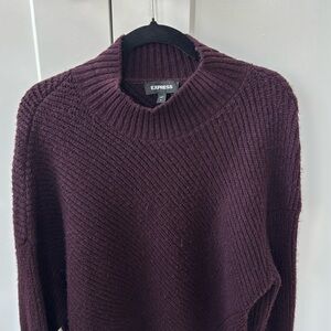 Express Deep Burgundy Medium Sweater – Versatile and Elegant